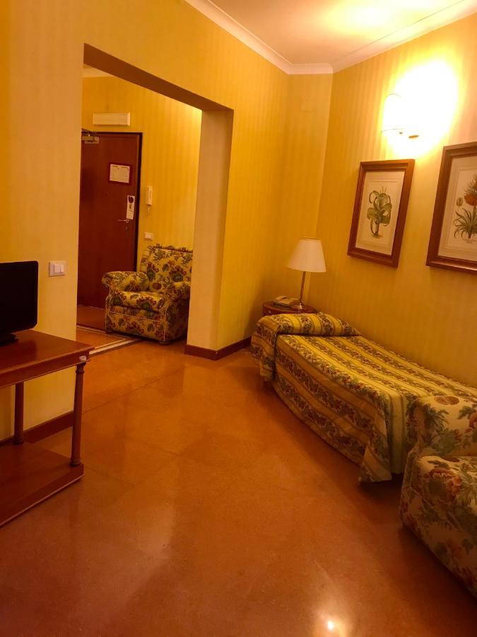מלון פלרמו Residenza D'Aragona מראה חיצוני תמונה